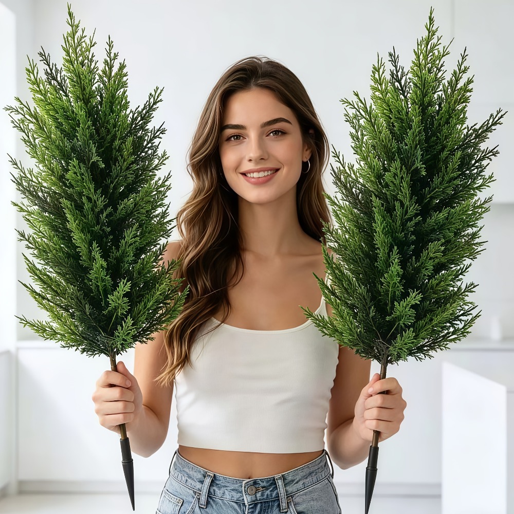 Christmas Tree Artificial - 2PC 屋外人工松の木ステークス、地面用ステークス付き、メンテナンスフリーのトロピカルスタイルの松の木、屋外庭園用
